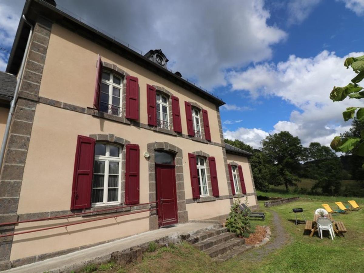 Maison De Charme Au Coeur Des Monts Du Cantal, Ideale Pour 12 Pers., Avec Jardin, Cheminee Et Loisirs Proches - Fr-1-742-96 Villa Saint-Martin-Valmeroux Екстериор снимка